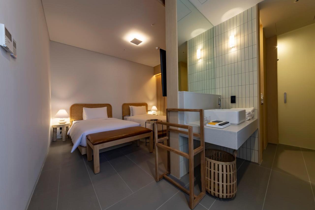Hound Hotel Haeundae Signature Пусан Экстерьер фото