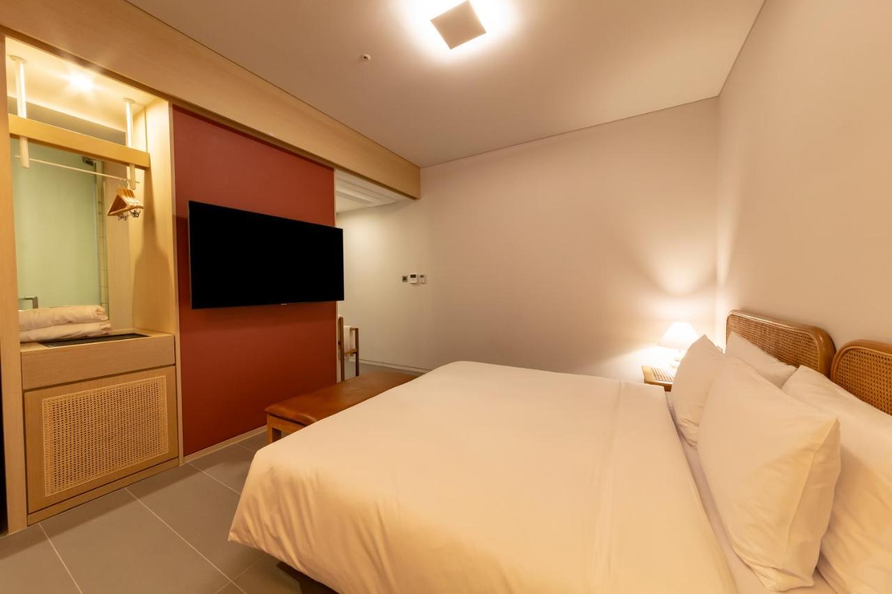 Hound Hotel Haeundae Signature Пусан Экстерьер фото