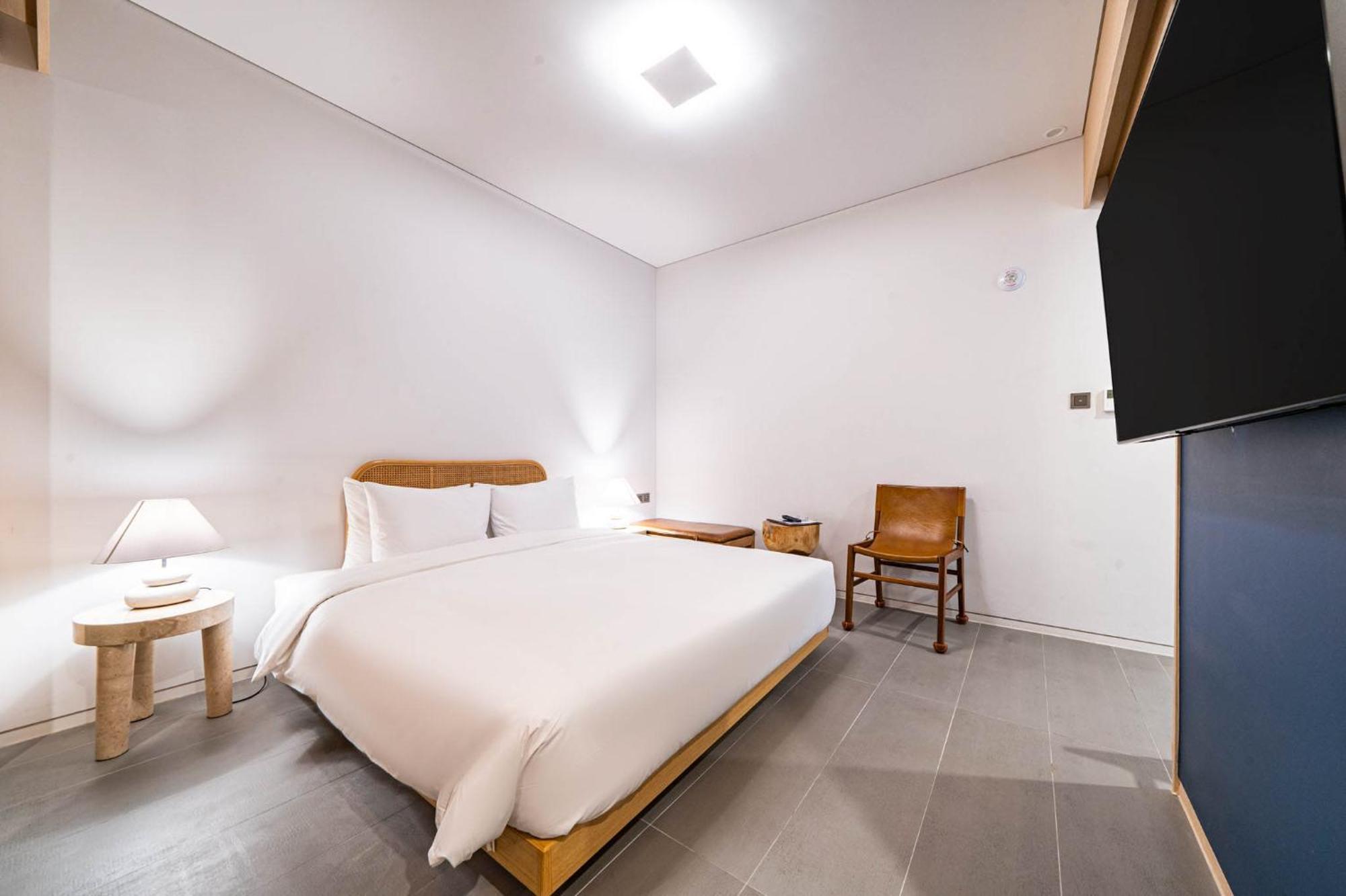 Hound Hotel Haeundae Signature Пусан Экстерьер фото